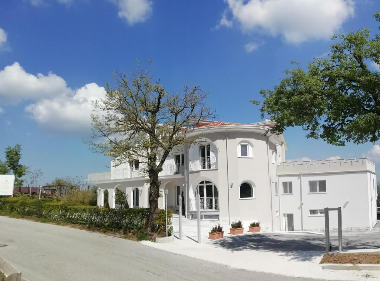 Feudo Di Castelmozzo Villa Santa Paolina Luaran gambar